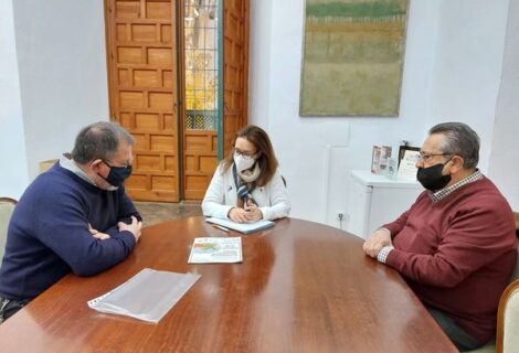 Reunión de trabajo con la Delegada de Turismo